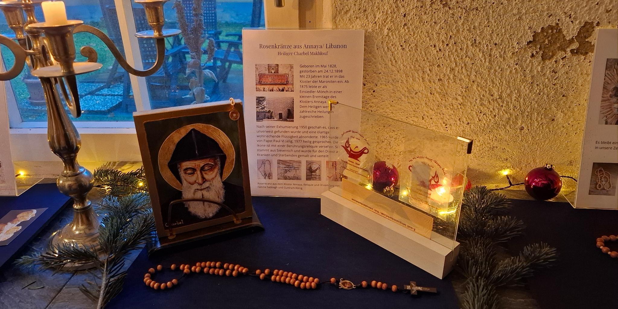 Rosenkranzausstellung beim Schlender-Advent 2025 in Bacharach (c) Martina Pauly Rosenkranzausstellung beim Schlender-Advent 2025 in Bacharach